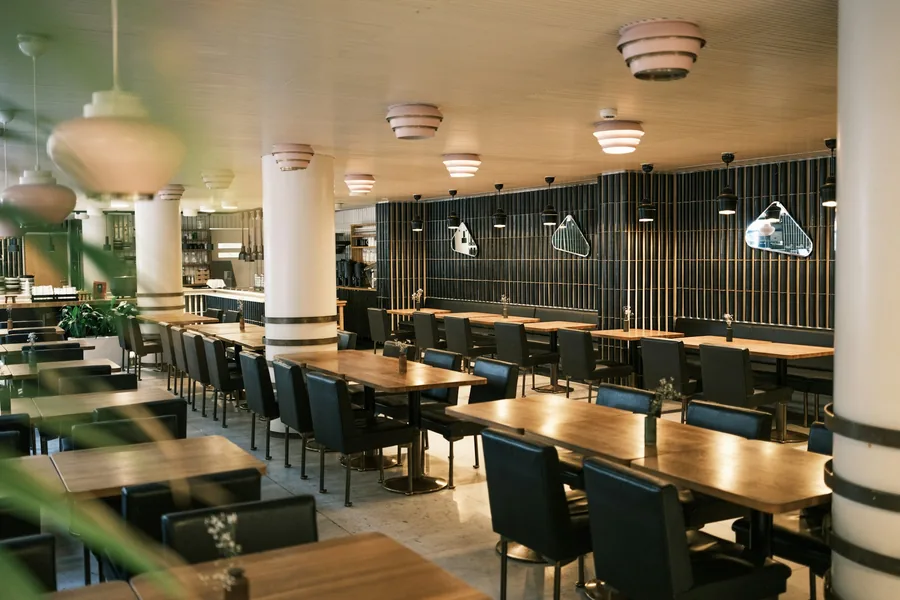 An empty restaurant dining room in daylight