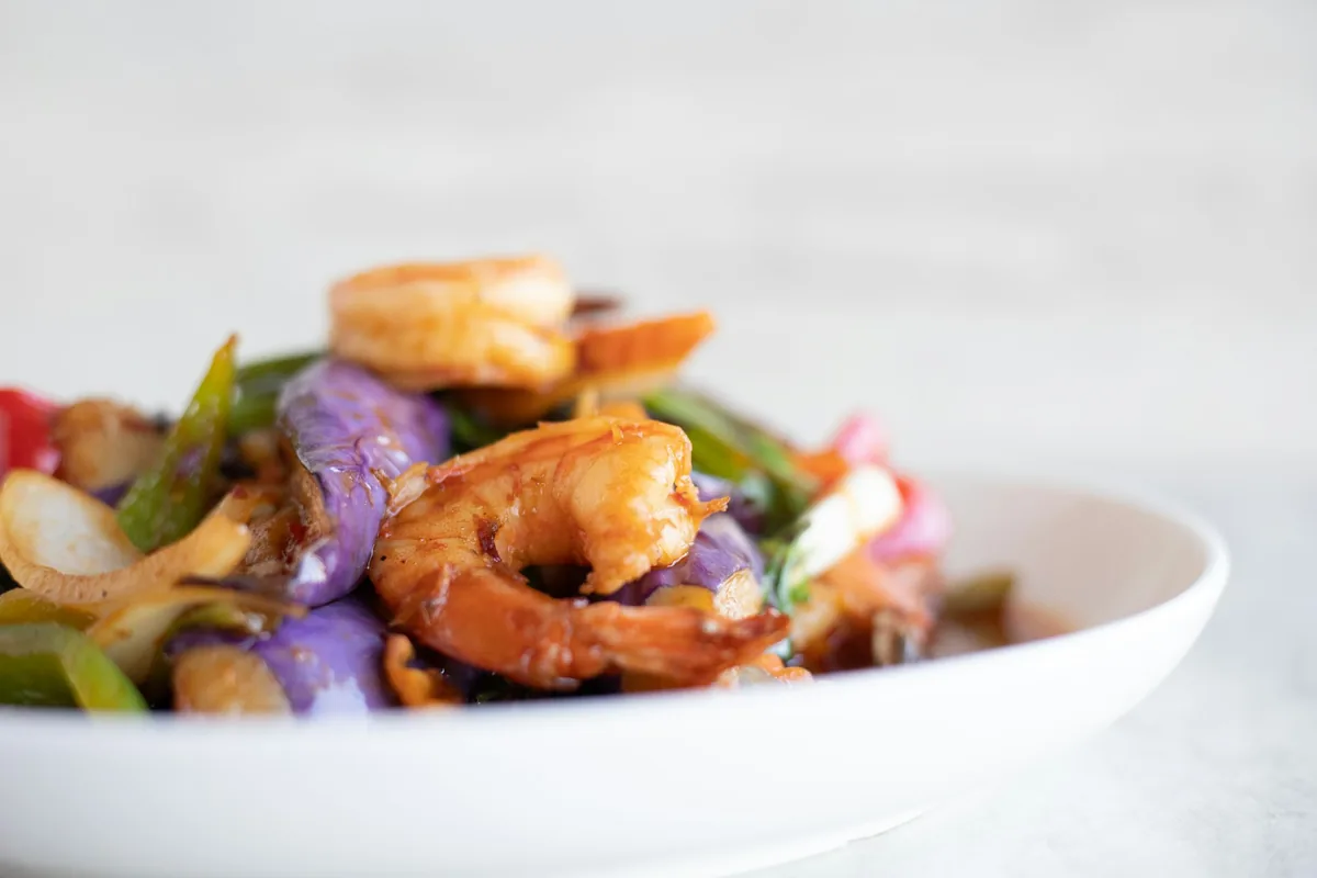 Shrimp stir fried with mixed vegetables